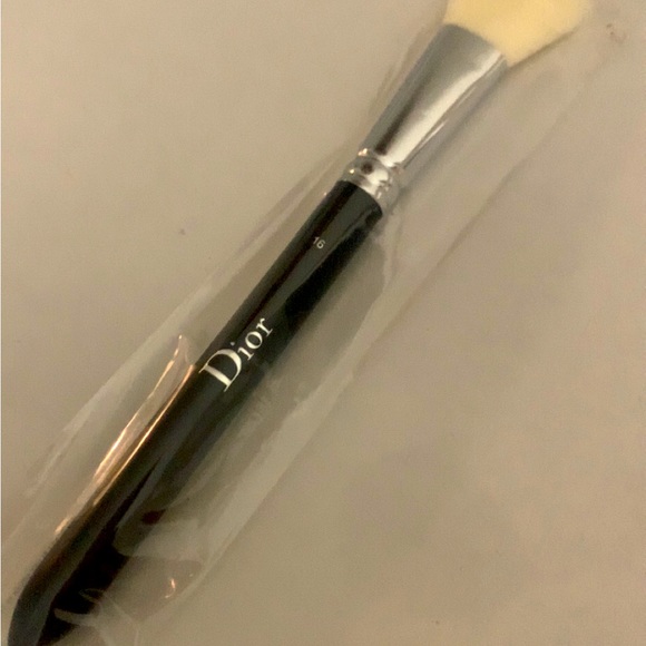 Dior Makeup Dior Makeup Brush Brand New Poshmark